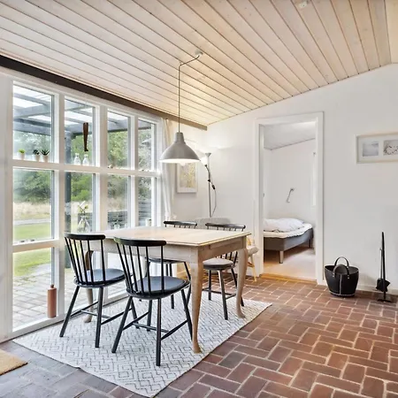 Thekla - 3km From The Sea By Interhome *